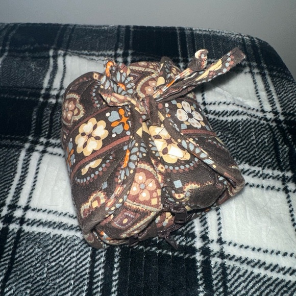 Vera Bradley Handbags - vera bradley makeup bag